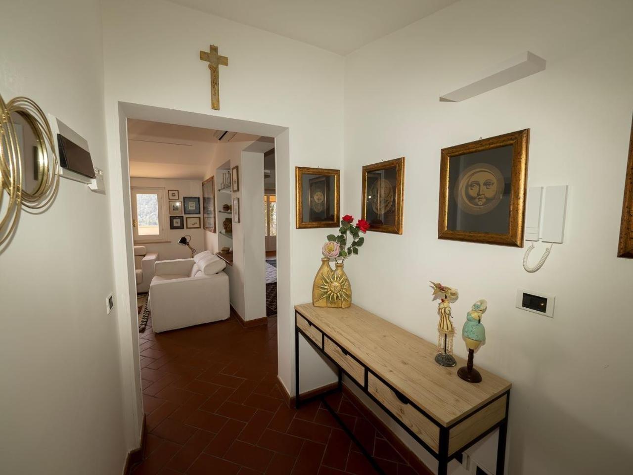 Apartment Utilia Into The Wild *